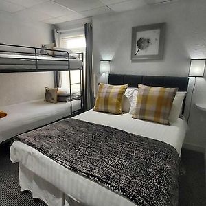 Familien-Zimmer